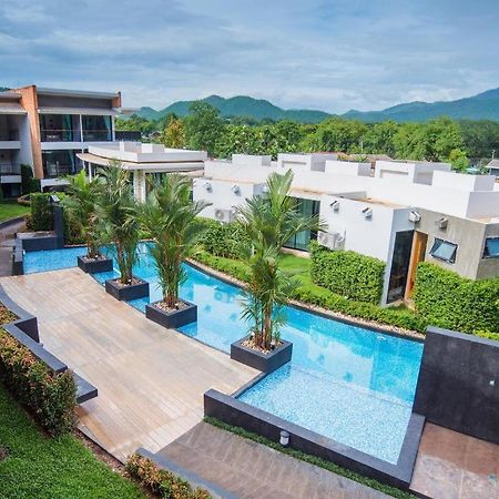 B2 Mae Hong Son Premier Hotel Bagian luar foto