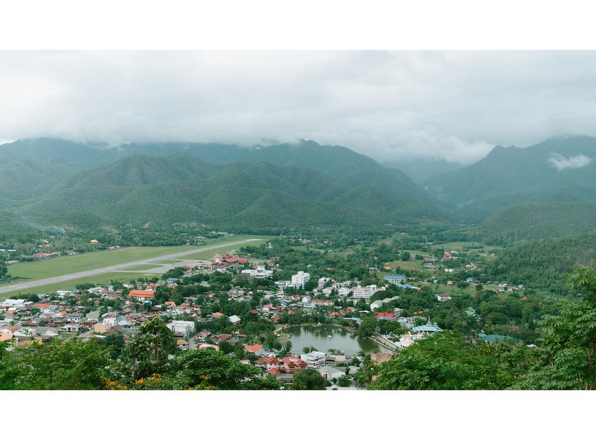 B2 Mae Hong Son Premier Hotel Bagian luar foto
