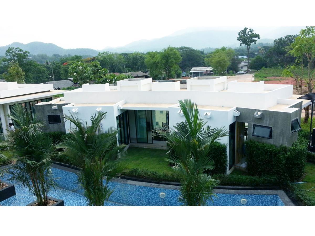 B2 Mae Hong Son Premier Hotel Bagian luar foto