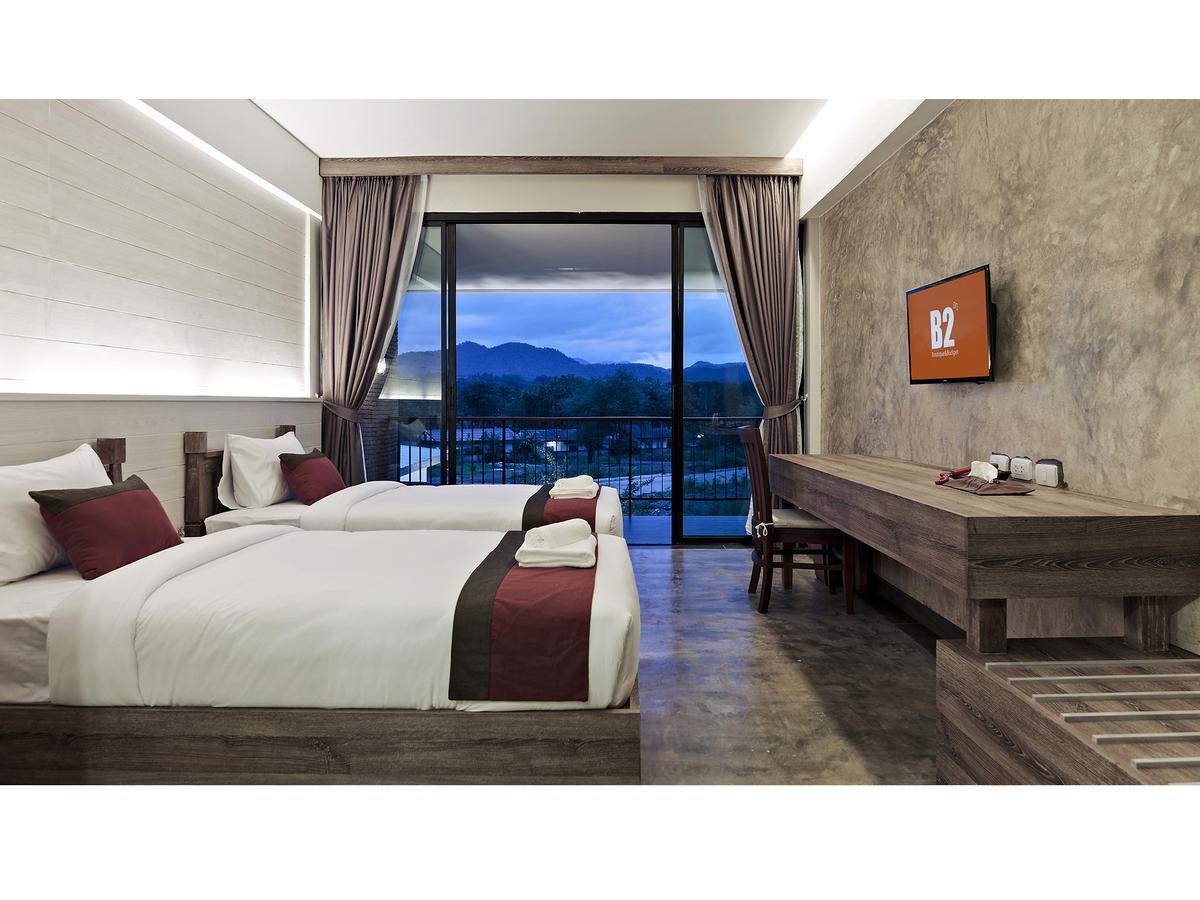 B2 Mae Hong Son Premier Hotel Bagian luar foto